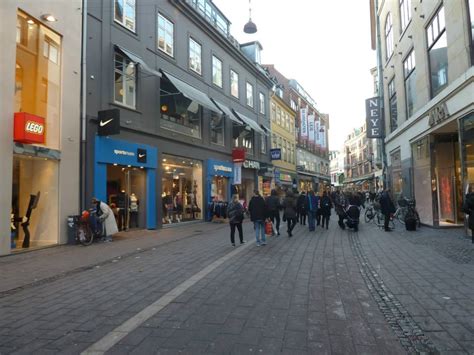 Un Paseo Por La Zona Medieval De Copenhague