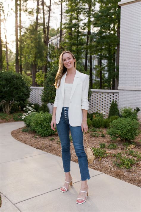 What To Wear With A White Blazer 7 Outfit Ideas Natalie Yerger