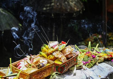 Decoding The World Of Balinese Hindu Offerings Indoneo