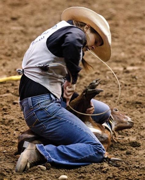 Cnfr Black Hills State Cowgirl Celebrates Big Week Rodeo
