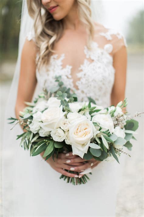 Country style wedding wedding bouquets wedding dresses rustic gardens rustic barn bridesmaid dresses flowers design fashion. Garden style bridal bouquet of White O'Hara garden roses ...