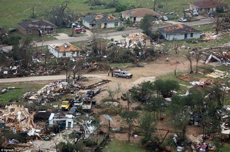 Texas Tornadoes Ten Tornadoes Wreak Havoc Across Forth Worth Killing