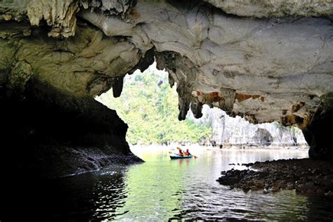 Beautiful Halong Bay Caves 6 Asia Travel Blog