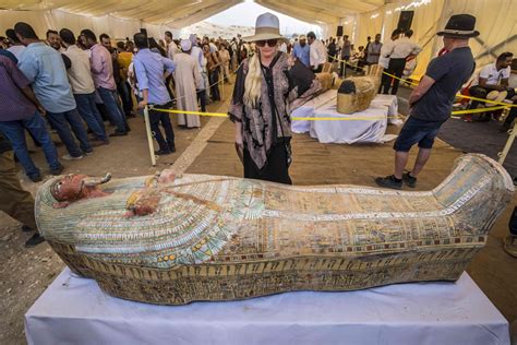 ชมกันชัดๆ อียิปต์เผยโลงศพมัมมี่30โลงที่เพิ่งค้นพบ