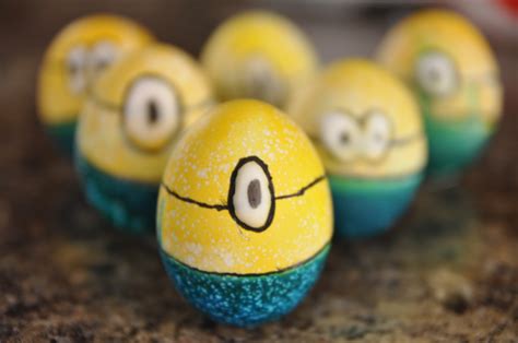 How To Make Minion Easter Eggs