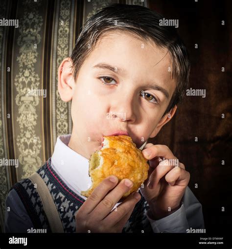 Vintage Child Eat Hi Res Stock Photography And Images Alamy
