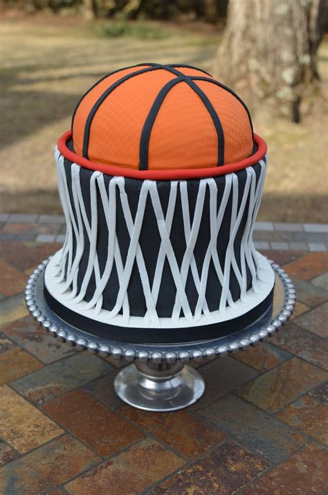 Basketball And Net Cake