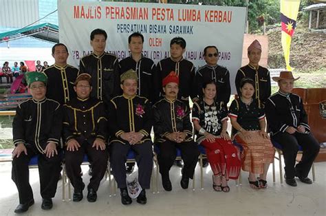 Kategorie:etnické skupiny v sarawaku (cs); Cyber Info: Ethnic groups in Sarawak