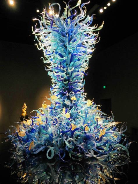 Live glass demos and garden talks space needle: Chihuly Garden and Glass Seattle Washington - Live ...