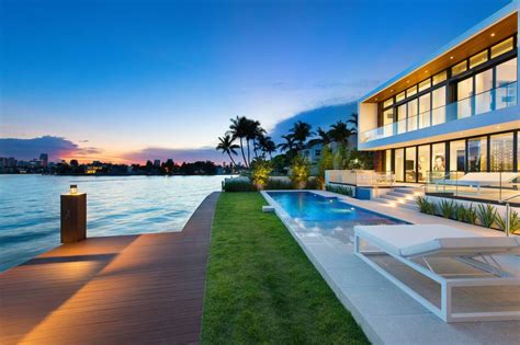 Miami Beach Waterfront Home Lists For 225 Million Wsj