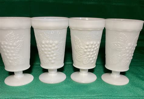 Vintage Set Of 4 White Milk Glass Footed Drinking Glasses Etsy