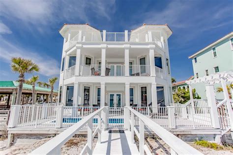 Weddings On The Gulf Coast Southern Vacation Rentals Beachfront Home Beachfront House