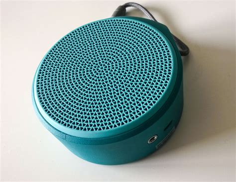 Logitech X100 Mini Bluetooth Speaker Review - Small size, big sounds ...