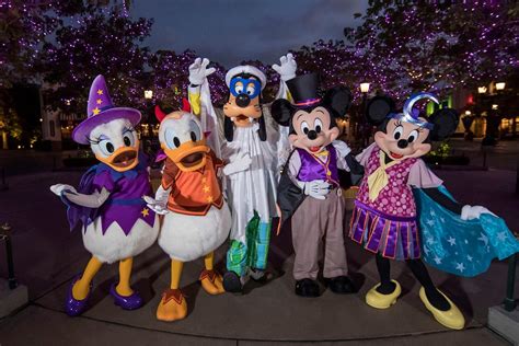 halloween time at disneyland resort hosts haunting delights for everyone disney parks blog