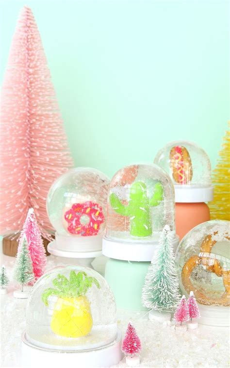 Diy Fun Novelty Snow Globes Snow Globes Christmas Crafts Diy Fun
