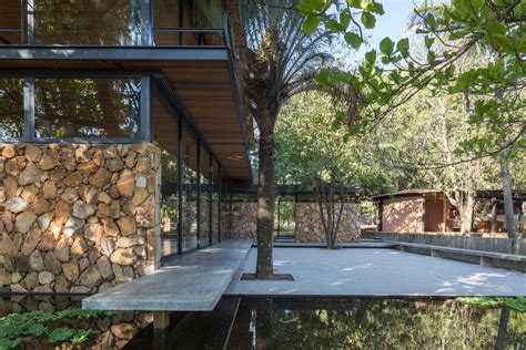 Gallery Of Brazilian Houses 10 Residences With Natural Stone Façades 8