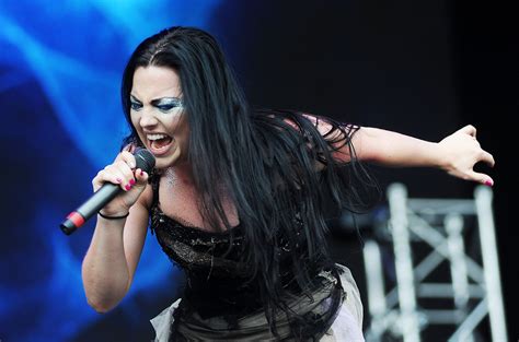 Amy Lee Hates Attending Award Shows Because For What Exactly Vh1