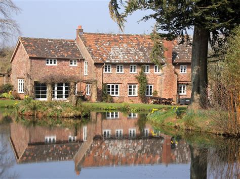 Maybe you would like to learn more about one of these? Middle Burrow Bed and Breakfast - A proper farm B&B within ...
