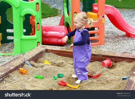 Young Girl Playing Sandpit Stock Photo 553634479 Shutterstock