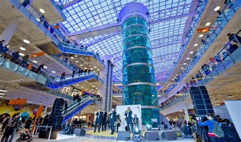 Europe's Biggest Mall Opens in Moscow Amid Economic Decline