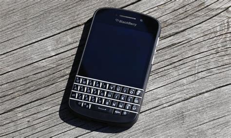 Hight domino for bb q10. BlackBerry Q10 Review - Lucky Number 10 | Technology X