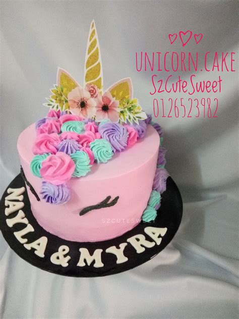 Sizes are 8x4 for bottom cake and 6x5 top tier cake using a very. Cake Design Kek Unicorn Simple