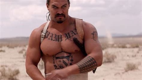 Stay on top of the latest breaking film and tv news. The Bad Batch (2017) - Filmonizirani