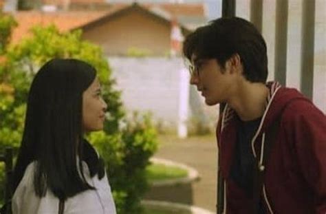 The first meeting was very memorable for the dreamer ann and the mysterious geez.they first met at an alumni event. Sinopsis Film Geez & Ann, Lengkap dengan Link Streaming ...