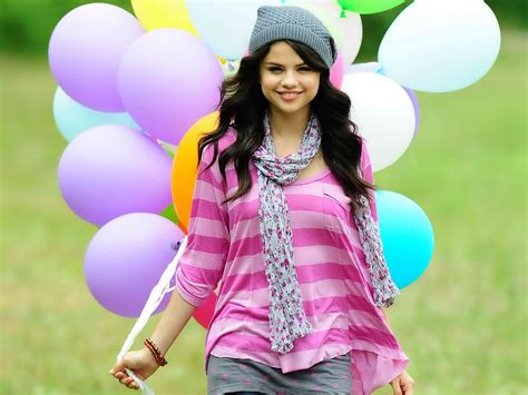 Selena Gomez Wallpapers DISNEY STAR UNIVERSE