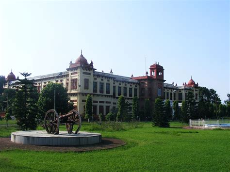 Patna Museum Being Eclipsed By Swankier Bihar Museum