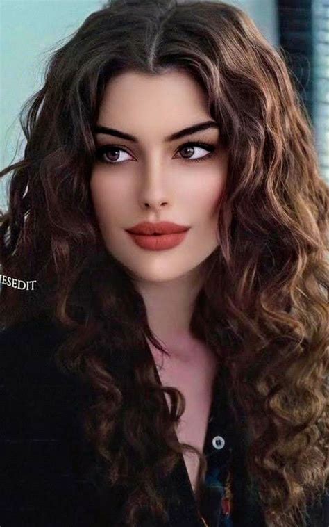 Pin By Alessandro Sanna On Belle Donne In 2021 Beautiful Face