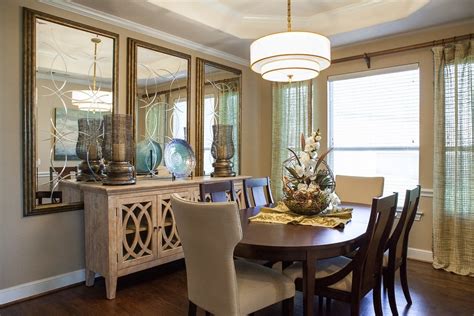 20 Beautiful Dining Rooms Incorporating Mirrors