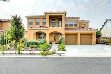 Maybe you would like to learn more about one of these? 874 Bond Ln, Brentwood, CA 94513 | MLS# 40918393 | Redfin