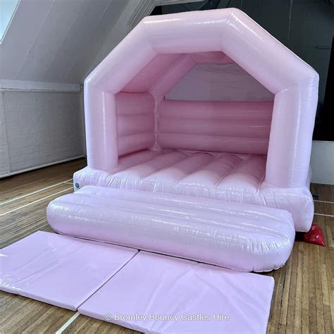 Pastel Pink Bouncy Castle Bouncy Castles Soft Play And Inflatable Hire In Orpington