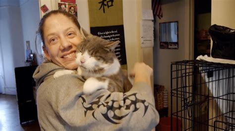 The Cat Rescuers Documentary Shows How New Yorkers Are Saving