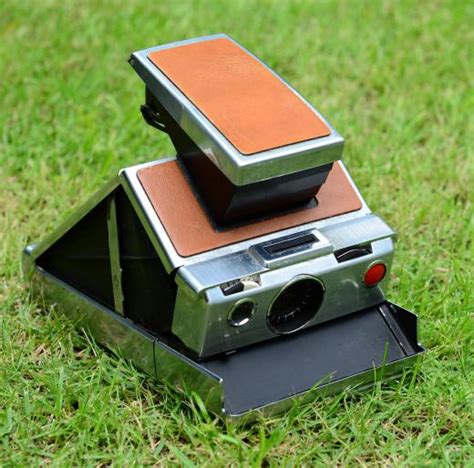 What Is An Instant Camera With Picture