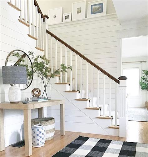 Awesome 80 Modern Farmhouse Staircase Decor Ideas Livingmarch