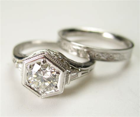 Antique Vintage Engagement Ring In White Gold Spexton