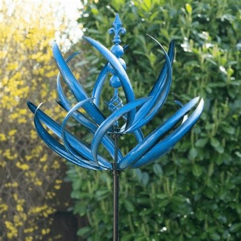 The Royal Bluetulip Wind Sculpture 220cm
