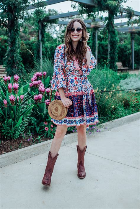How To Wear Cowboy Boots In The Summer Lone Star Looking Glass