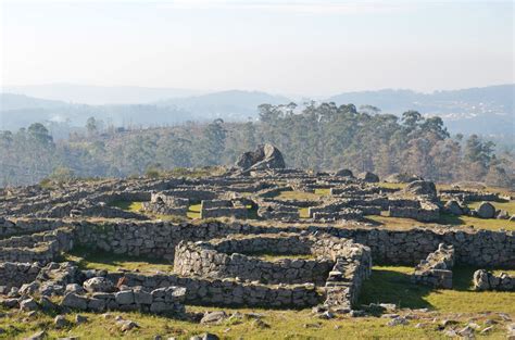 Cidade) is an honorific term given to locations that meet several criteria, such as having a minimum number of inhabitants, good infrastructure (schools, medical care, cultural and sports facilities), or have a major historical importance. Elevation of Paços de Ferreira, Portugal - Topographic Map ...