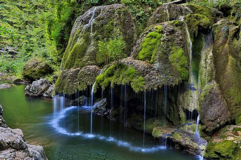 Izvorul Bigăr Bigar Spring But More Commonly Known As Bigar Waterfall