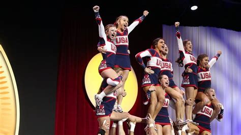 The Top 15 Best Groups Of Cheerleaders In The Usa Xsport Net