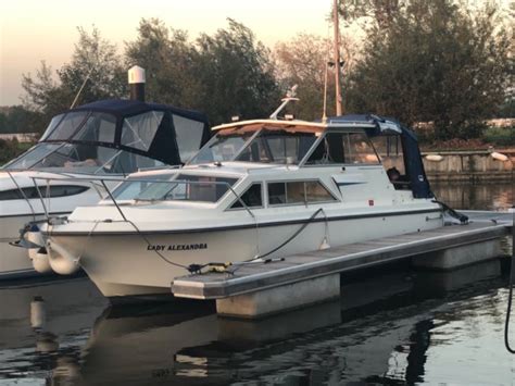 Princess 25 Cabin Cruiser For Sale From United Kingdom