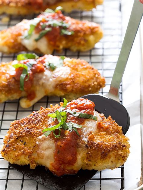 Una receta la mar de socorrida que lo mismo sirve como plato principal para una cena con amigos que para dar envidia a tus compis de curro cuando saques el túper es este pollo con mostaza y vino blanco. Recetas fáciles y de altura para cenar | Recetas fáciles ...