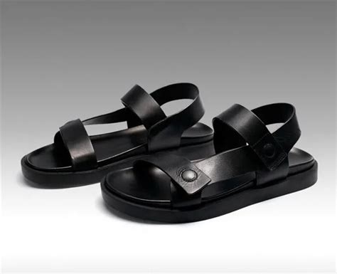Summer British Buckle Strap Leather Sandals Men Roman Fashion Sandals