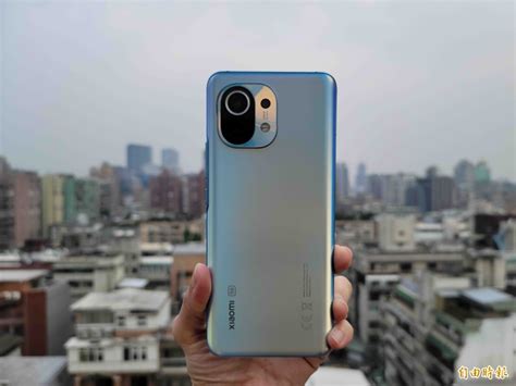 The xiaomi mi 11 global launch was february 8, but since the xiaomi mi 11 pro didn't show up then, we've got little idea when it could come along. 「差6千元」比小米10T Pro升級了哪些？小米11台灣版搶先動手玩 - 自由娛樂