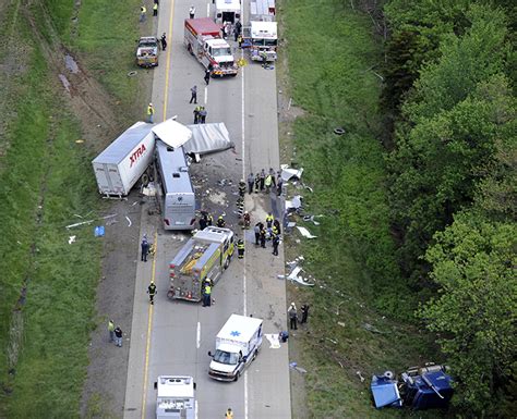 3 Dead In Pennsylvania Crash Involving Tractor Trailer Bus Carrying