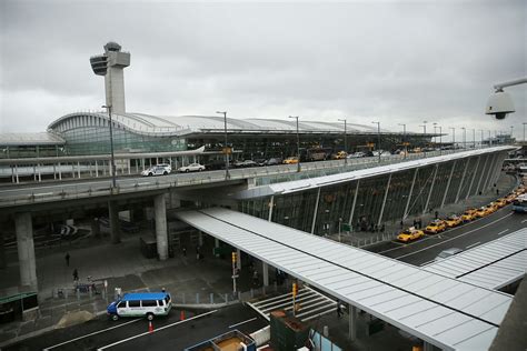 new york airports visitors guide