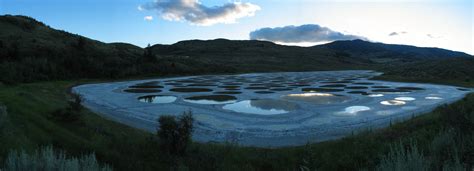 The Otherworldly Polka Dots Of Spotted Lake The New York Times